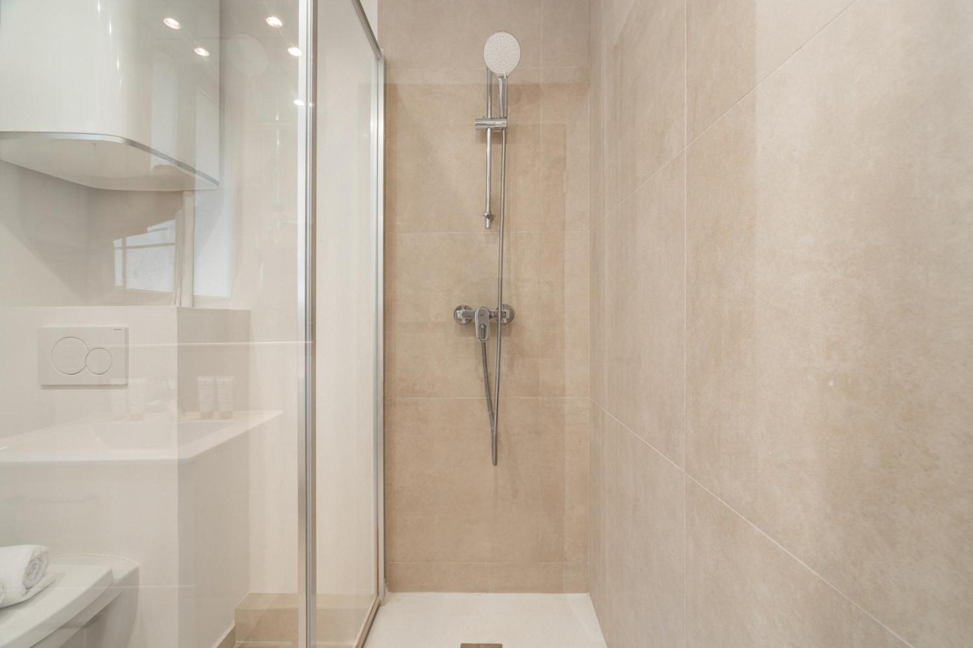 Family Apartment In Париж Екстер'єр фото
